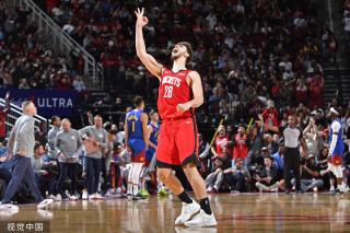 对方两名球 对方两名球